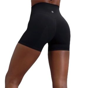 Buffbunny Onyx Black Rosa Bike Short Women’s Size S
